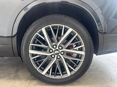 Used 2024 Cadillac XT6 Sport w/ Technology Package AWD/4WD image 13