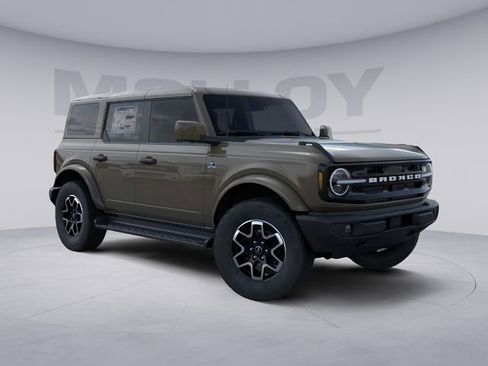 New 2026 Ford Bronco Outer Banks AWD/4WD image 2
