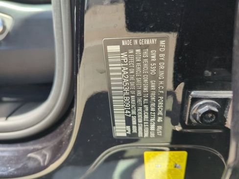 Used 2017 Porsche Macan image 19