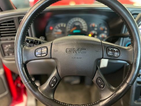 Used 2014 GMC Sierra 1500 SLT w/ SLT Crew Cab Value Package AWD/4WD image 16