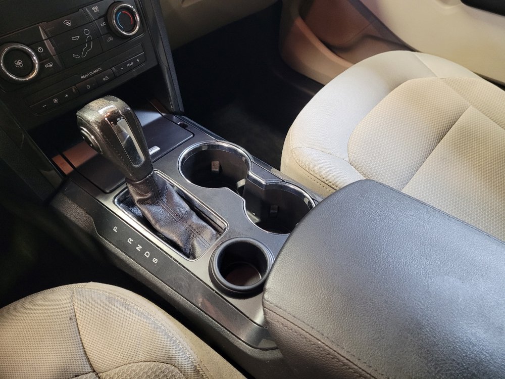 Used 2018 Ford Explorer XLT FWD image 26