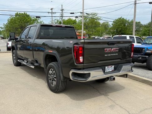 Used 2023 GMC Sierra 3500 Pro w/ Gooseneck/5TH Wheel Package AWD/4WD image 9