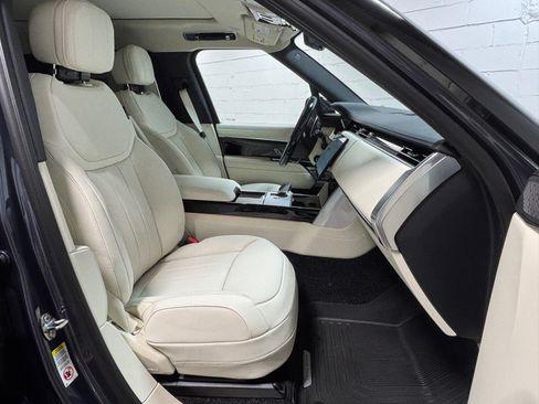 New 2026 Land Rover Range Rover Long Wheelbase SE AWD/4WD image 32