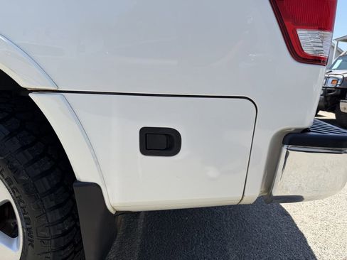 Used 2012 Nissan Titan SL RWD image 24