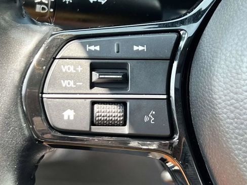 Used 2024 Honda HR-V EX-L image 19