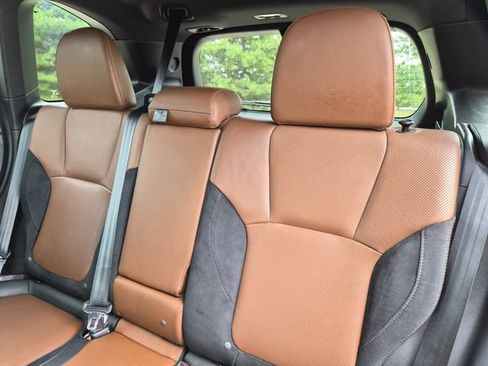Used 2025 Subaru Forester Touring AWD/4WD image 33