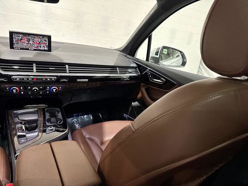 Used 2018 Audi Q7 3.0T Premium Plus w/ Premium Plus Package image 70