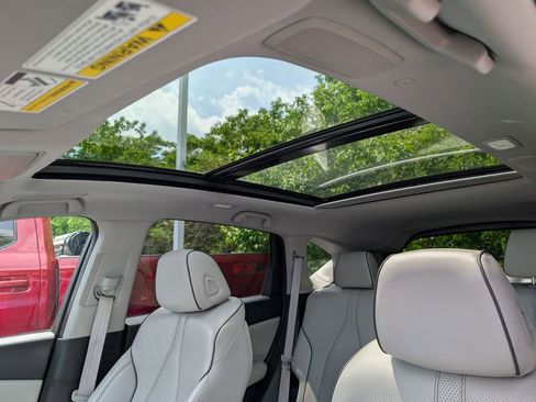 Used 2019 Acura RDX AWD w/ Advance Package image 16