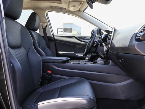 Certified 2025 Lexus NX 350h AWD w/ Accessory Package (2T) image 17