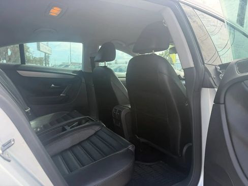 Used 2012 Volkswagen CC Lux Limited FWD image 11