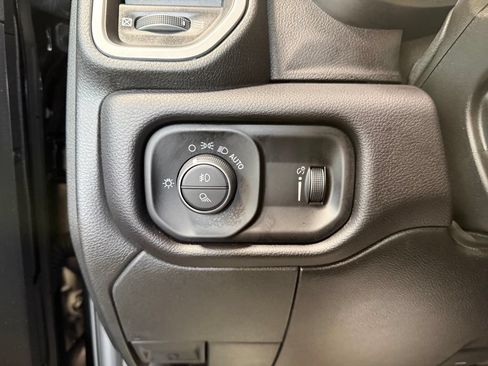 Used 2022 RAM 2500 Big Horn w/ Night Edition AWD/4WD image 20