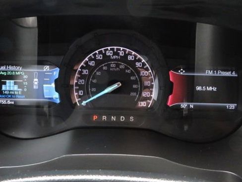 Certified 2019 Ford Ranger Lariat w/ Equipment Group 501A Mid image 28