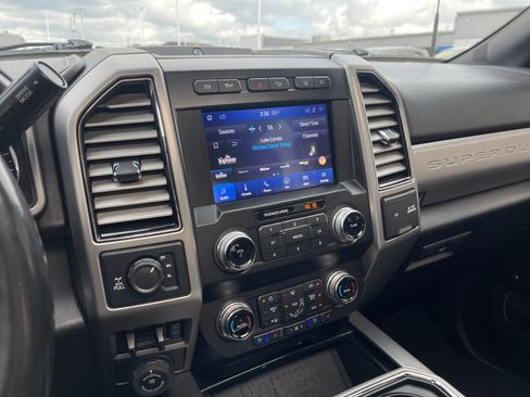 Used 2020 Ford F250 Platinum w/ FX4 Off-Road Package AWD/4WD image 20