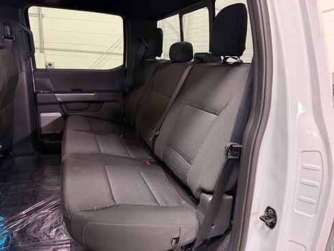 Certified 2022 Ford F150 XLT w/ Equipment Group 302A High image 8