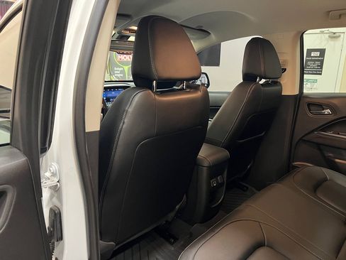 Used 2019 Chevrolet Colorado ZR2 w/ Colorado ZR2 Bison Edition image 32