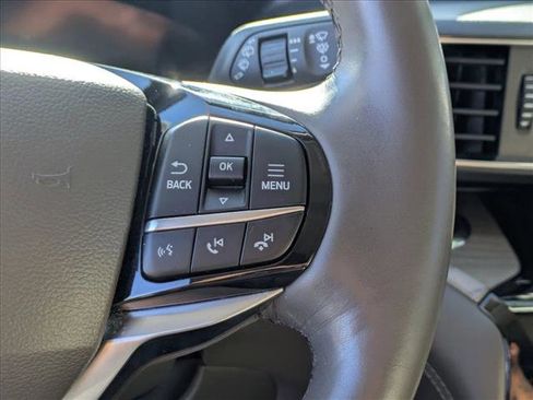 Used 2024 Ford Explorer Platinum w/ Technology Package image 14