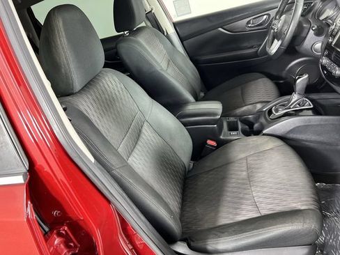 Used 2020 Nissan Rogue SV FWD image 27