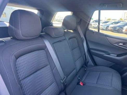 Used 2025 Chevrolet Equinox LT AWD/4WD image 24