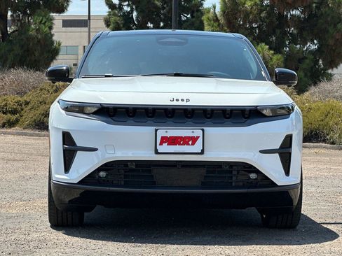 New 2025 Jeep Wagoneer S Limited image 2