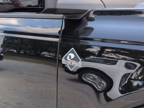 New 2026 Ford Bronco Outer Banks AWD/4WD image 12