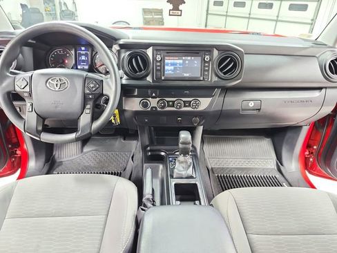 Used 2019 Toyota Tacoma SR w/ SR Convenience Package AWD/4WD image 24