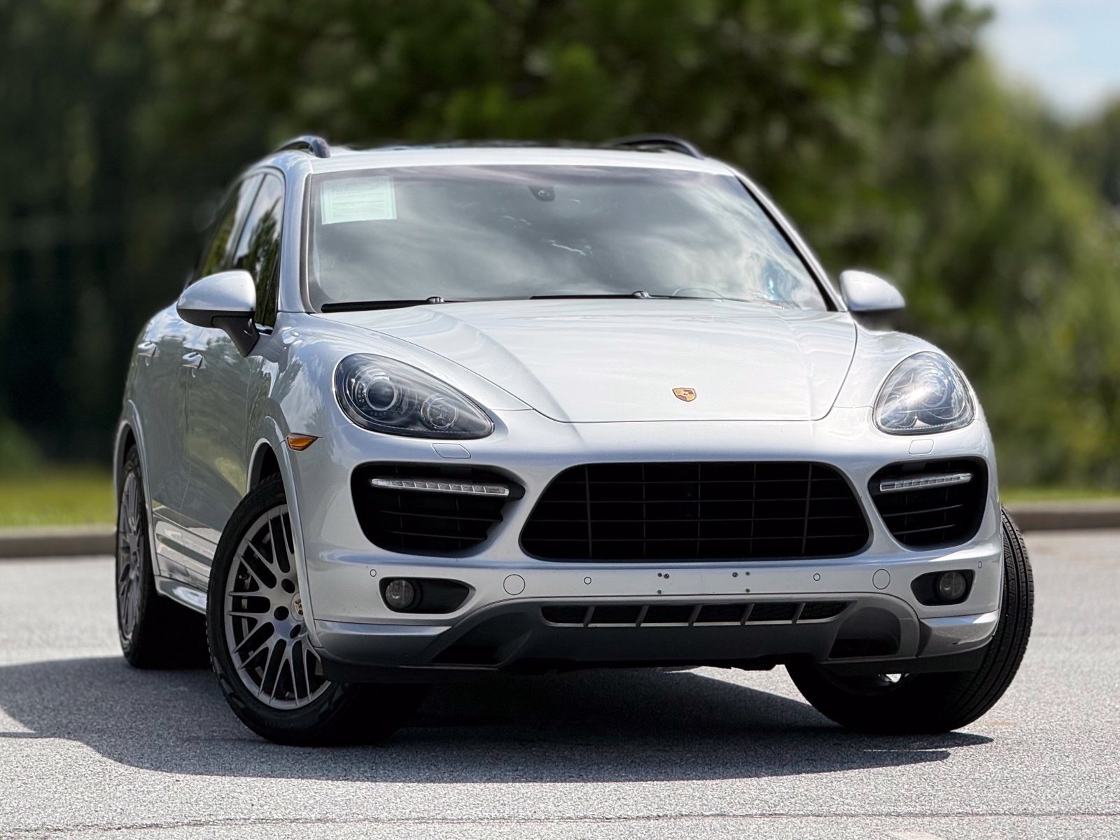 Used 2013 Porsche Cayenne GTS AWD/4WD image 4