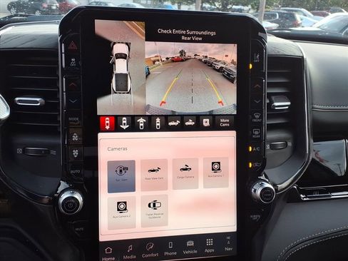 New 2025 RAM 3500 Limited image 23