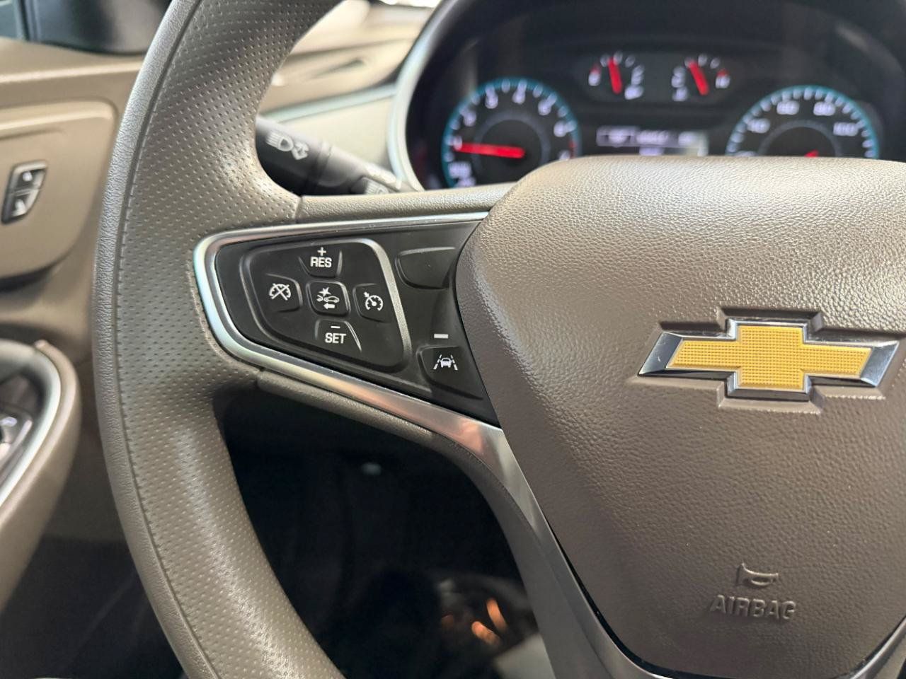 Used 2025 Chevrolet Malibu LT FWD image 27