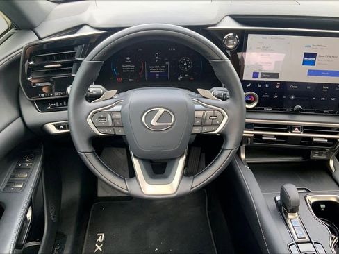 Used 2025 Lexus RX 350 Premium w/ Accessory Package (Z1) FWD image 6
