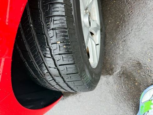 Used 2016 Ford Mustang Coupe RWD image 3