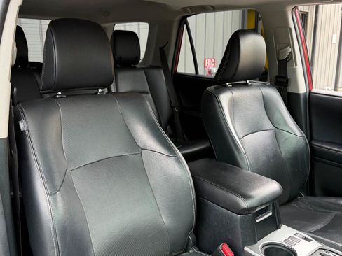 Used 2017 Toyota 4Runner Limited AWD/4WD image 17
