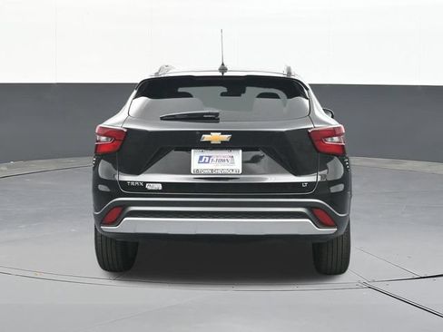 Used 2026 Chevrolet Trax LT w/ LT Convenience Package FWD image 10