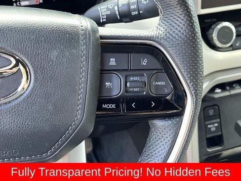 Used 2023 Toyota Sequoia Capstone AWD/4WD image 33