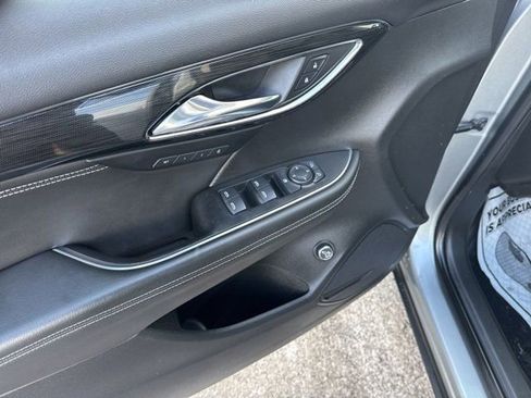 Used 2023 Buick Envision Essence image 16