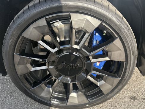 New 2026 BMW XM Label Red image 12