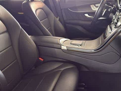 Certified 2022 Mercedes-Benz GLC 300 image 32