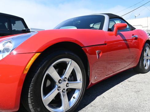 Used 2006 Pontiac Solstice Convertible w/ Power Package image 13