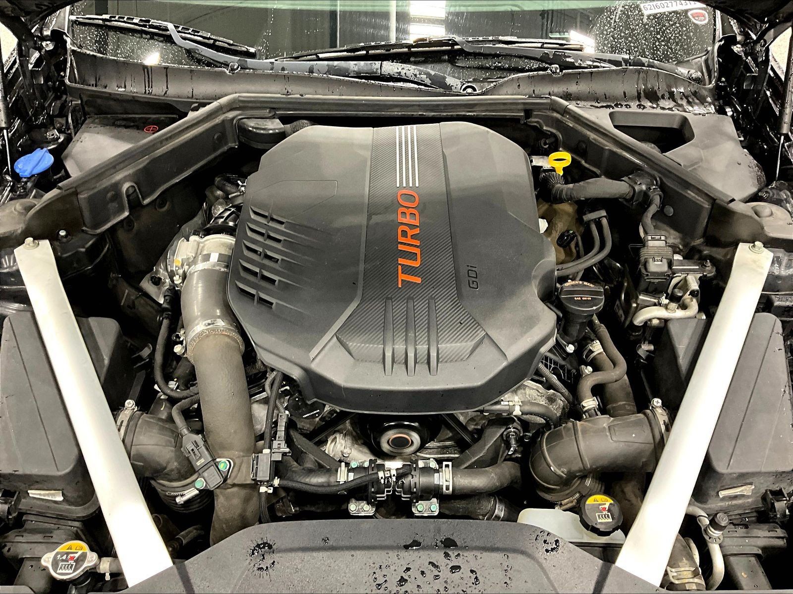 Used 2018 Kia Stinger GT1 AWD/4WD image 30