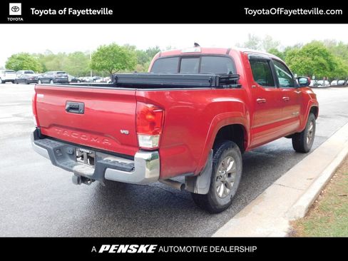 Used 2016 Toyota Tacoma SR5 w/ SR5 Appearance Package (SN) image 4