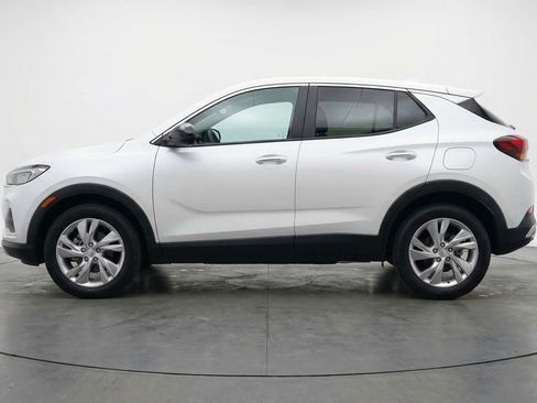Used 2025 Buick Encore GX Preferred AWD/4WD image 5
