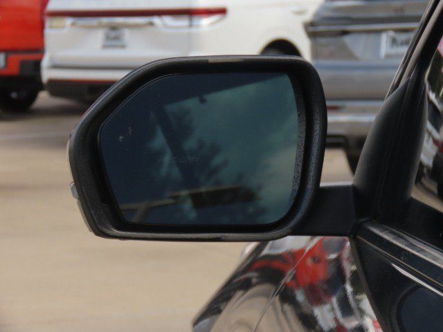 Used 2020 Ford Explorer Limited RWD image 17