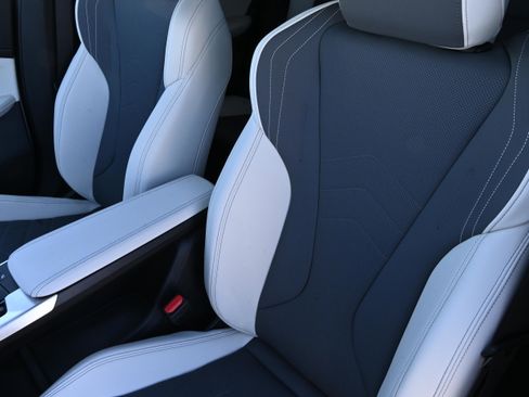 New 2026 BMW X2 xDrive28i image 11