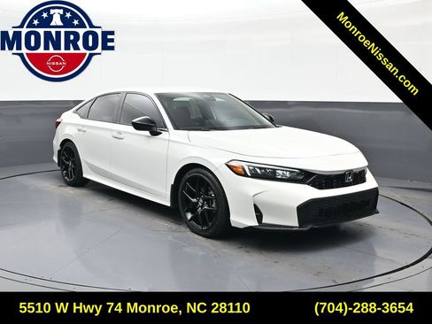Used 2025 Honda Civic Sport image 1