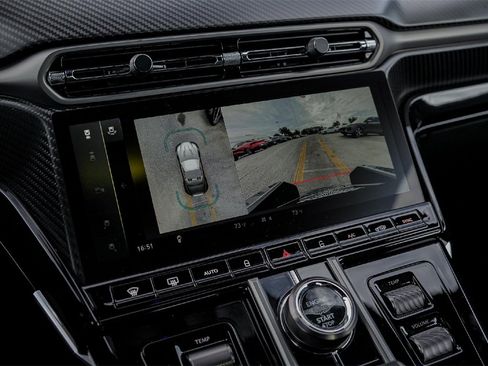 New 2026 Aston Martin V8 Vantage Roadster image 27