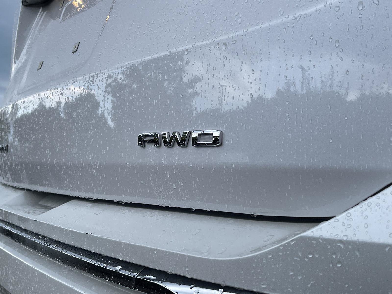 Used 2023 GMC Terrain Denali AWD/4WD image 11
