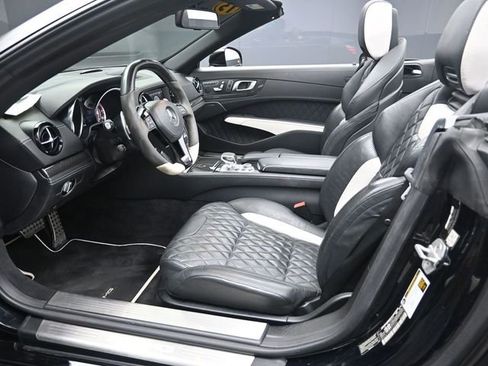 Used 2015 Mercedes-Benz SL 63 AMG image 17