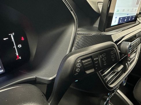 Used 2025 Ford Escape ST-Line image 22