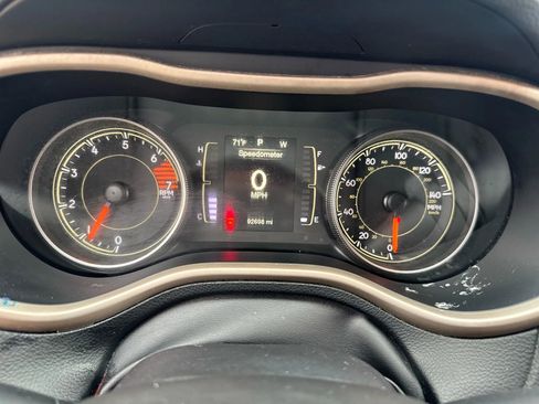 Used 2016 Jeep Cherokee Latitude w/ Safety/Convenience Group image 46