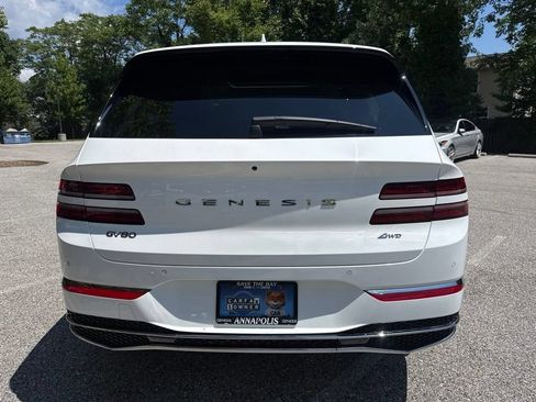 Certified 2025 Genesis GV80 2.5T Advanced AWD/4WD image 9