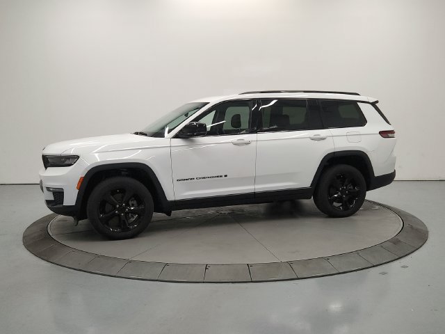 Used 2022 Jeep Grand Cherokee L Limited w/ Black Appearance Package RWD image 5
